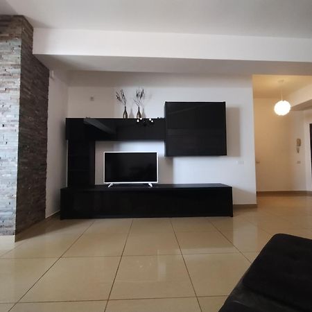 Cozy Apartment Mamaia Exterior photo